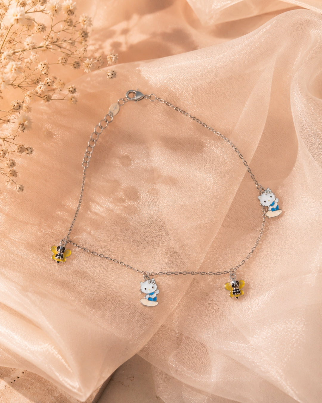 Hello Bee Bracelet