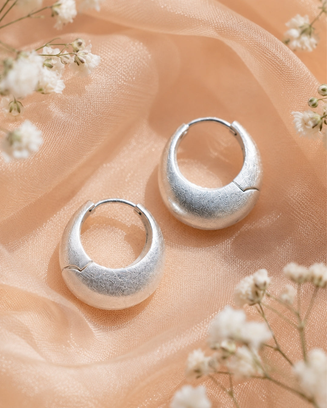 Estelle Hoops