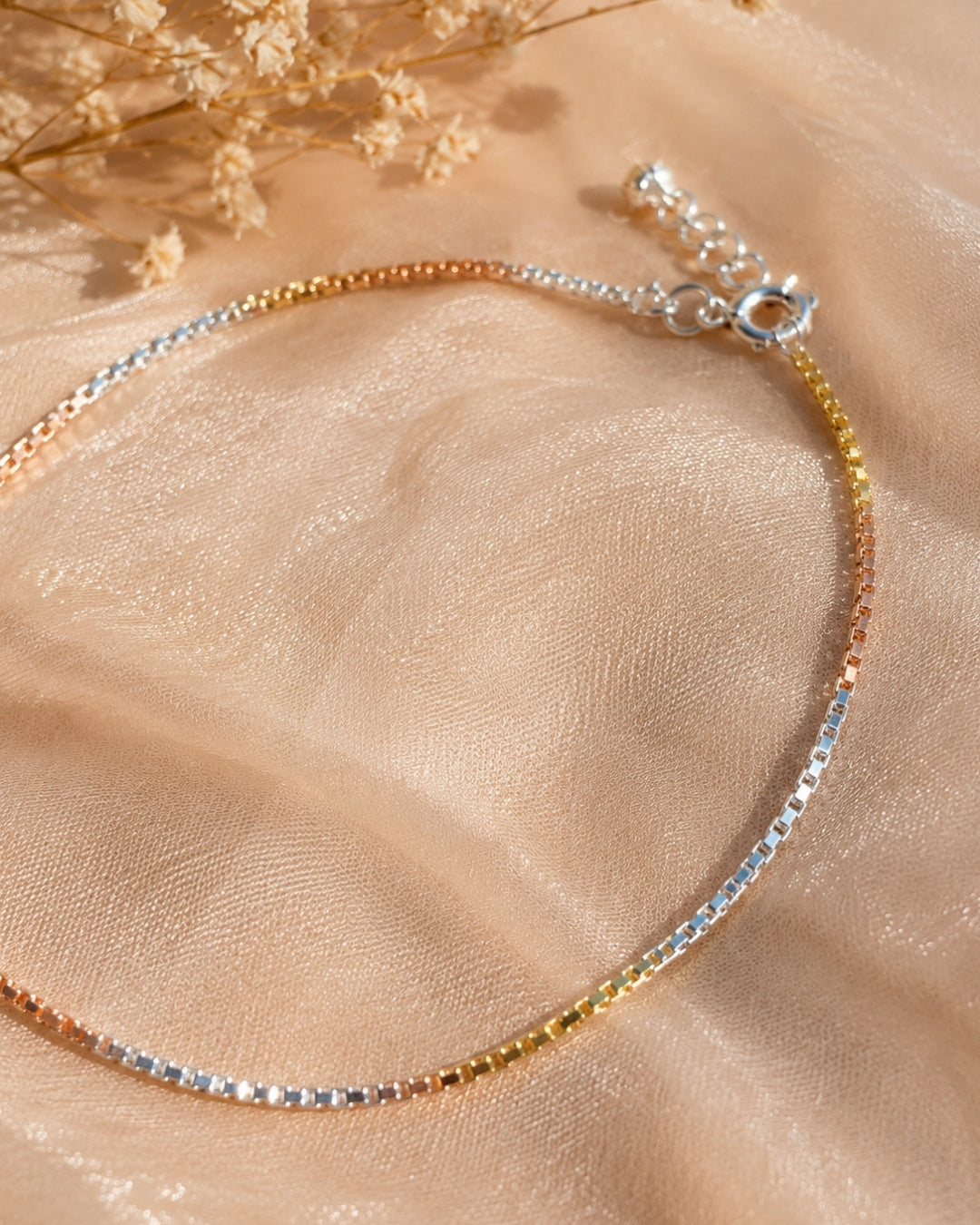 Trivia Anklet
